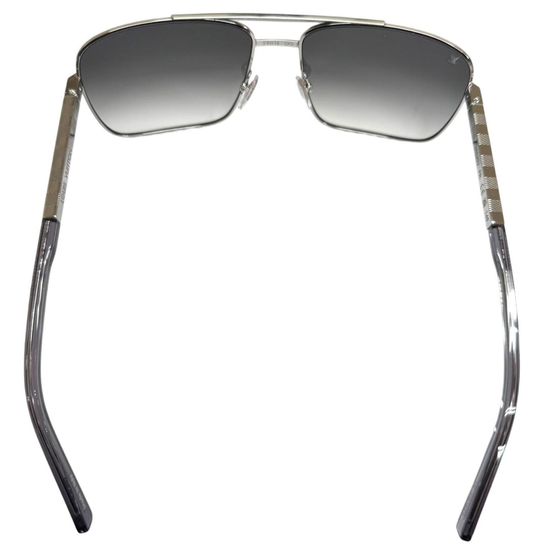 極美品□LOUIS VUITTON ルイヴィトン 2026年製 Z0260U サングラス・アティテュード 現行品 アルジャン 59□16-140 デモレンズ イタリア製
