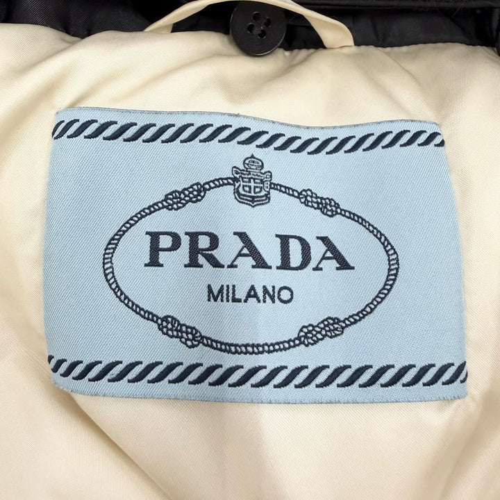 美品☆PRADA プラダ 2020年製 291796 シープファー トライアングルロゴ ZIP UP ダウンジャケット ブラック 38 伊製 正規品 レディース