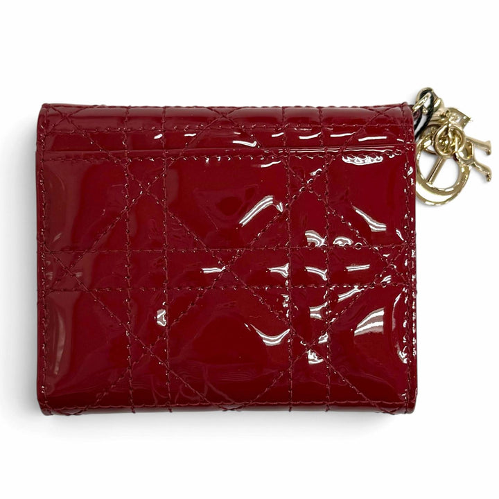 未使用品△Christian Dior クリスチャンディオール S0181OVRB レディディオール ロータスウォレット パテントレザー カナージュ 現行品