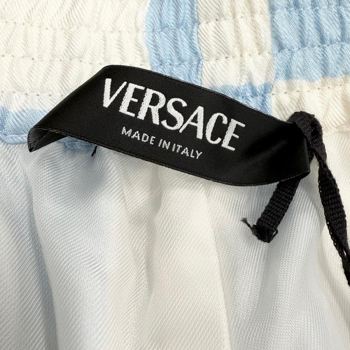 未使用品▼VERSACE ヴェルサーチ 2023年製 1002476 シルク100% バロック柄 ショートパンツ ライトブルー ホワイト 52 イタリア製 正規品