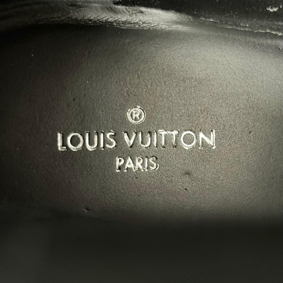 美品△LOUIS VUITTON ルイヴィトン レザー LVサークルロゴ ラウンドトゥ フラット ショートブーツ ブラック 37 イタリア製 レディース