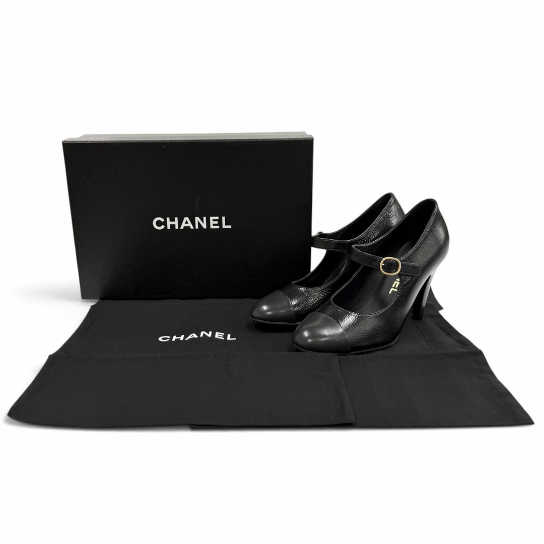 未使用品★CHANEL シャネル 22A G39110 ココマーク ベルトデザイン レザー パンプス ブラック 36 イタリア製 レディース 箱・保存袋付き