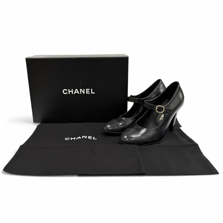 未使用品★CHANEL シャネル 22A G39110 ココマーク ベルトデザイン レザー パンプス ブラック 36 イタリア製 レディース 箱・保存袋付き