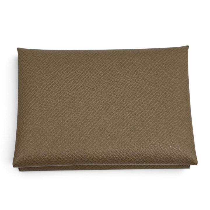 未使用品★HERMES エルメス カルヴィ デュオ エトゥープ ヴォーエプソン セリエ金具 コンパクトウォレット 二つ折り財布 K刻印 仏製 箱付