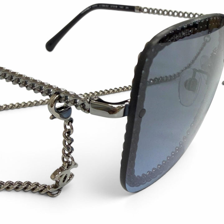 美品△CHANEL シャネル 4244 グラスチェーン付き ココマーク サングラス アイウェア ネイビー シルバー 57□18 140 度なし 伊製 箱付き