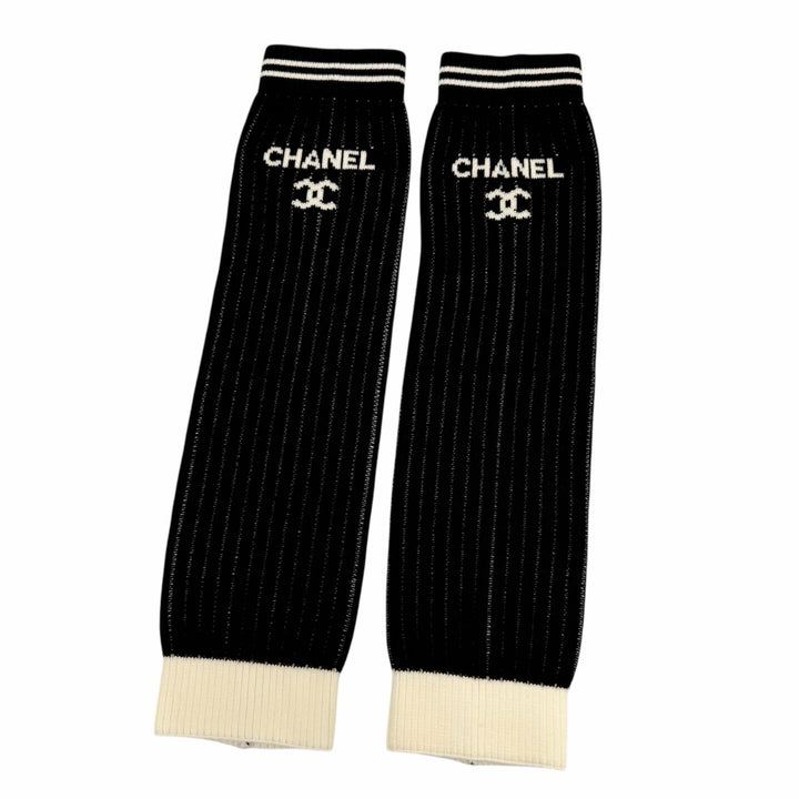 極美品☆CHANEL シャネル 24C ココマーク・ロゴ ニット レッグウォーマー ファッション雑貨 ブラック ホワイト イタリア製 レディース