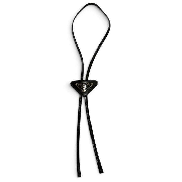 美品▼PRADA プラダ パテントレザー トライアングルプレート 三角プレート ボロタイ ループタイ ネックレス ブラック シルバー メンズ
