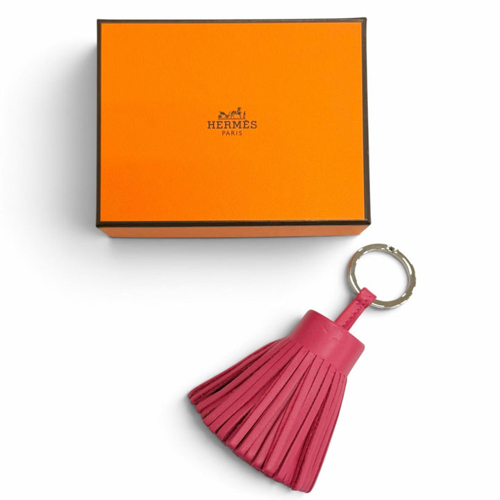 極美品△HERMES エルメス カルメン アニョーミロ ローズアザレ シルバー金具 タッセル バッグチャーム キーホルダー フランス製 箱付き