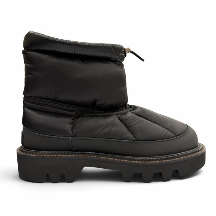 未使用品▼Sacai サカイ 23-03230M PADDED BOOTS ナイロン ドローコード付き ボア ブーツ ブラック 40 イタリア製 メンズ 箱・保存袋付き