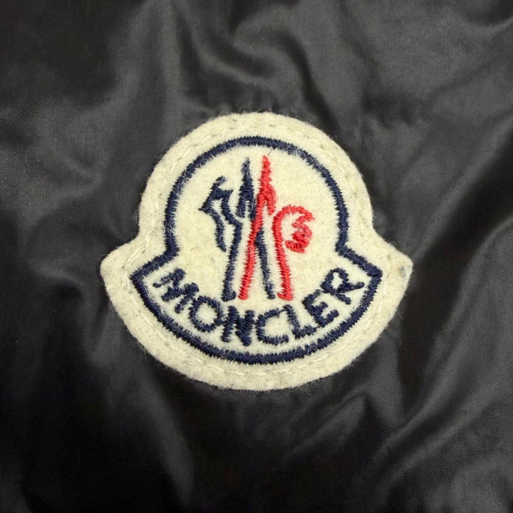 美品□MONCLER モンクレール GUI GILET ロゴワッペン WZIP パッカブル ライトダウンベスト ジレ ブラック 3 正規品 メンズ 軽量◎