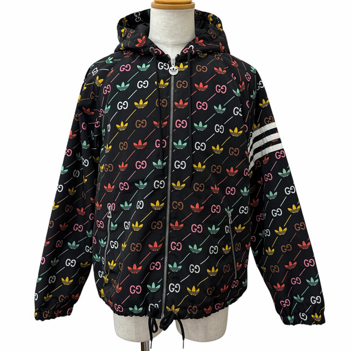 美品□GUCCI adidas グッチ アディダス 722262 ロゴ総柄 中綿入り ナイロンパーカー ブルゾン 黒 マルチカラー 46 イタリア製 正規品
