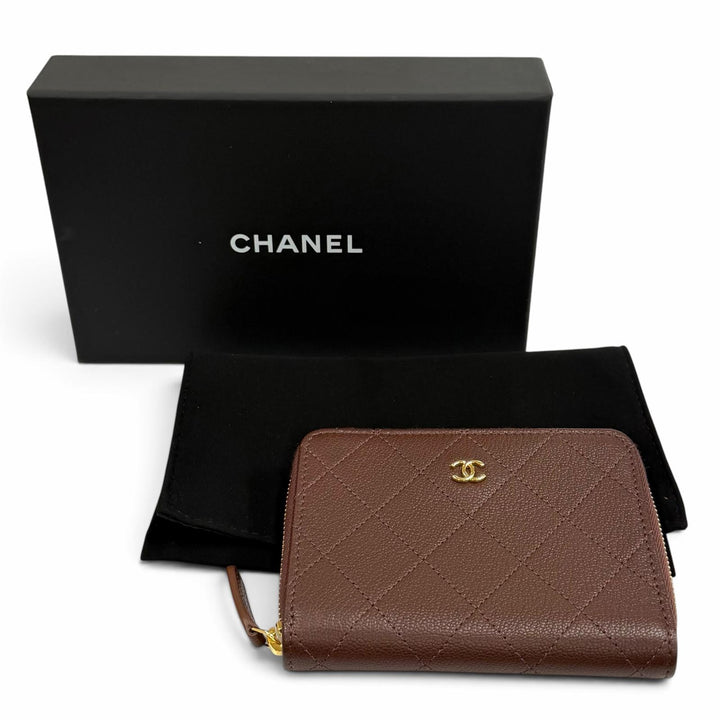 極美品★CHANEL シャネル AP4918 ココマーク ラウンドジップ グレインドゴートスキン コンパクトウォレット 二つ折り財布 箱・保存袋付