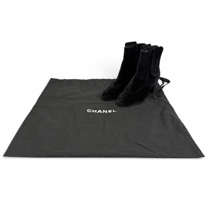 美品★CHANEL シャネル G35184 ココマーク バックジップ チャンキーヒール ベロア ショートブーツ ブラック ゴールド金具 35 保存袋付