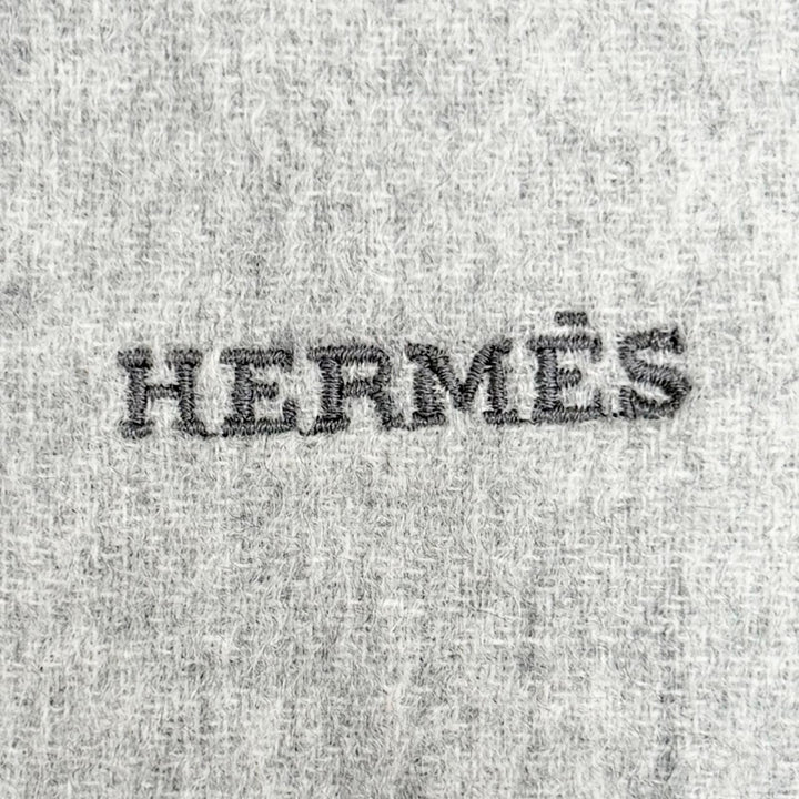 未使用品△HERMES エルメス レクトヴェルソ カシミヤ100％ ロゴ刺繍 フリンジ バイカラー ストール マフラー チャコールグレー 箱付き