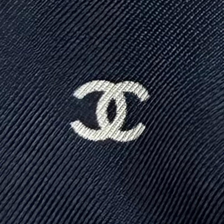 美品★CHANEL シャネル シルク100％ ココマーク ロゴデザイン リボン シュシュ ヘアアクセサリー ネイビー イタリア製 レディース 箱付き