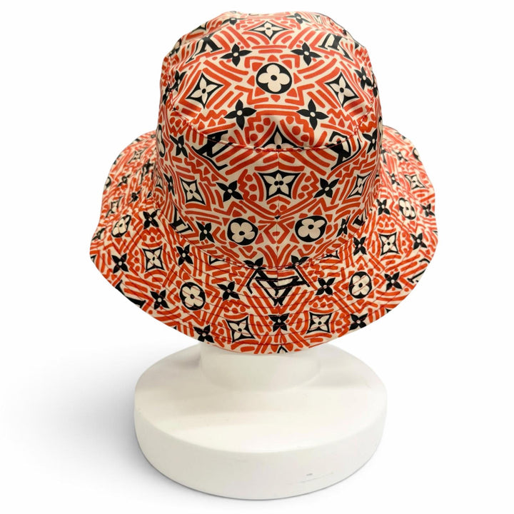 美品△LOUIS VUITTON ルイヴィトン M76537 ボブ キャリーオン クレームルージュ モノグラム バケットハット レッド系 イタリア製 正規品
