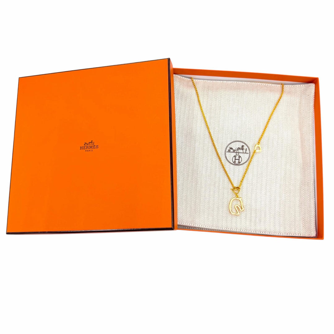 極美品☆HERMES エルメス 2026年製 トネール ネックレス アクセサリー ペンダント ゴールド ホワイト フランス製 レディース 箱・保袋付