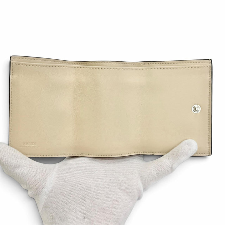 未使用品△FENDI フェンディ 8M0426 セレリア レザー コンパクトウォレット 三つ折り財布 アイボリー シルバー金具 レディース 箱 袋付き