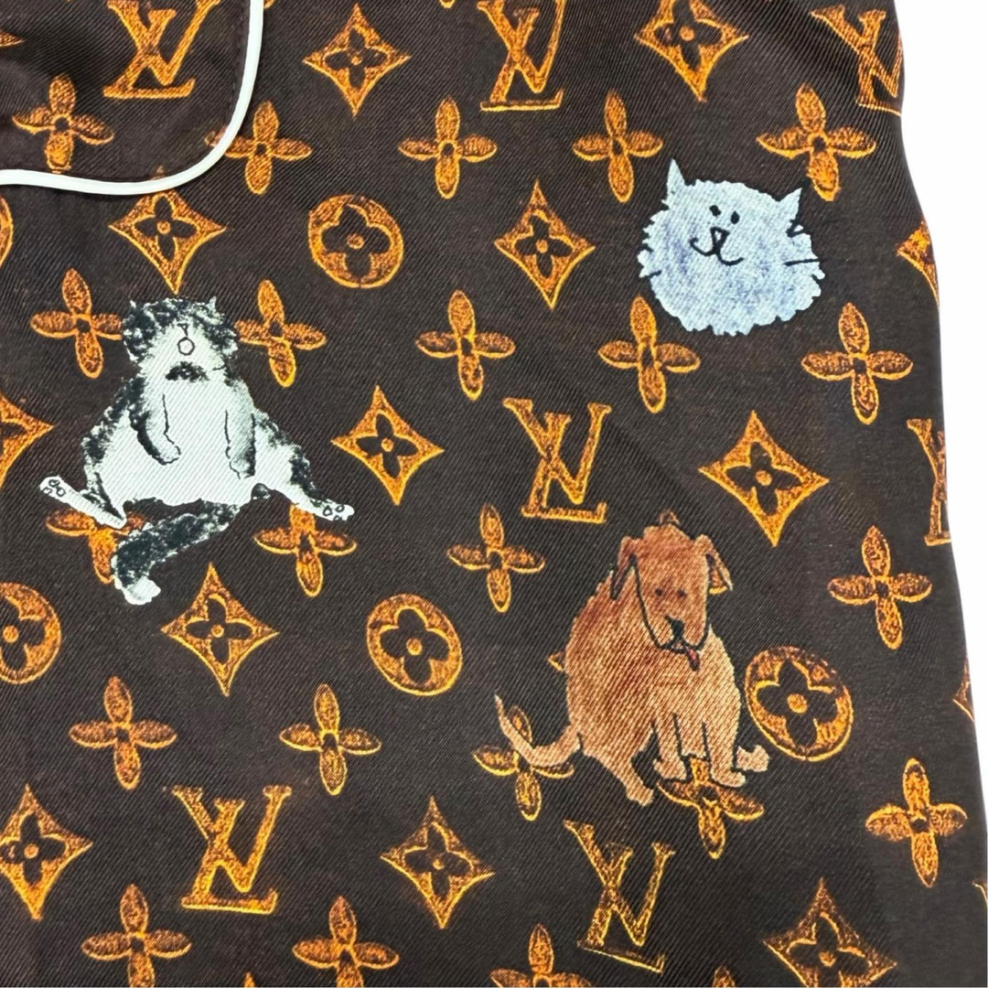 未使用品★LOUIS VUITTON ルイヴィトン シルク100％ モノグラムボタン キャットグラム 長袖シャツ ブラウン 36 イタリア製 正規品