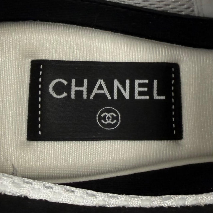 未使用品▼CHANEL シャネル G47011 スウェードレザー ココマーク ローカットスニーカー ホワイト 43 イタリア製 メンズ 箱・保存袋付き
