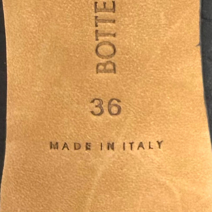 未使用品★BOTTEGAVENETA ボッテガヴェネタ パイソン型押し スクエアトゥ レザー ショートブーツ ブラック 36 イタリア製 保存袋付き