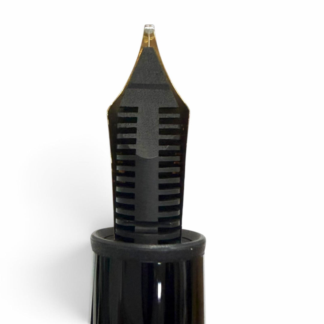 美品□MONTBLANC モンブラン マイスターシュテュック ル・グラン 146 ペン先14K キャップ式 万年筆 ブラック ゴールド 西ドイツ製 メンズ