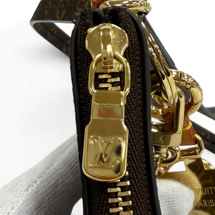 極美品★LOUIS VUITTON ルイヴィトン M26898 フォン ホルダー モノグラムキャンバス LVロゴ金具 ファスナーポーチ付 箱・保存袋付