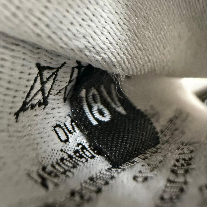 極美品☆CHANEL シャネル 18V ウール カシミヤ混 ココマーク クッション インテリア ブラック グレー イギリス製 レディース 保存袋付き