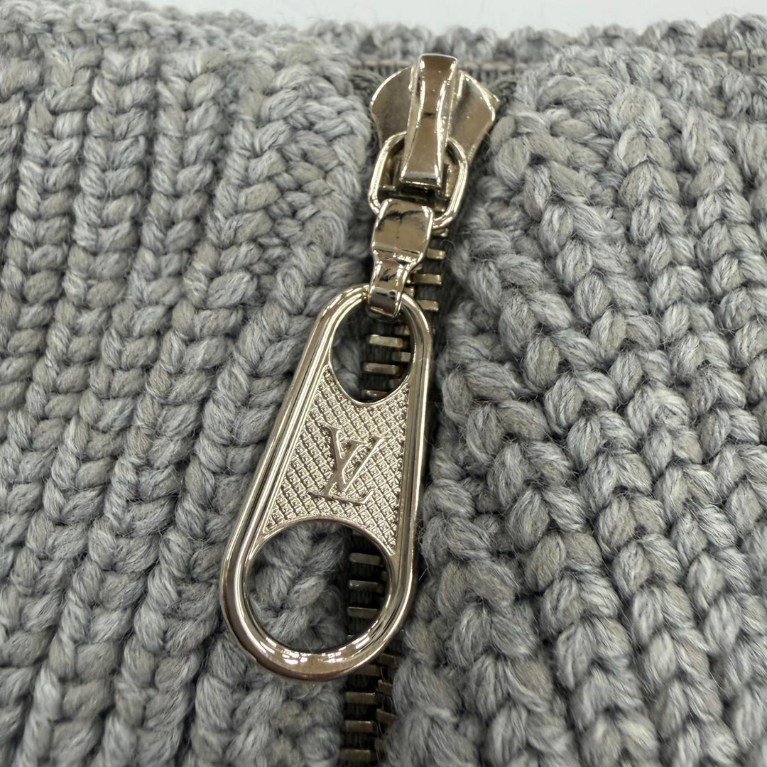 未使用品☆LOUIS VUITTON ルイヴィトン 24AW ウール LVサークルロゴ ニット ミニスカート グレー XS イタリア製 正規品 レディース 箱付