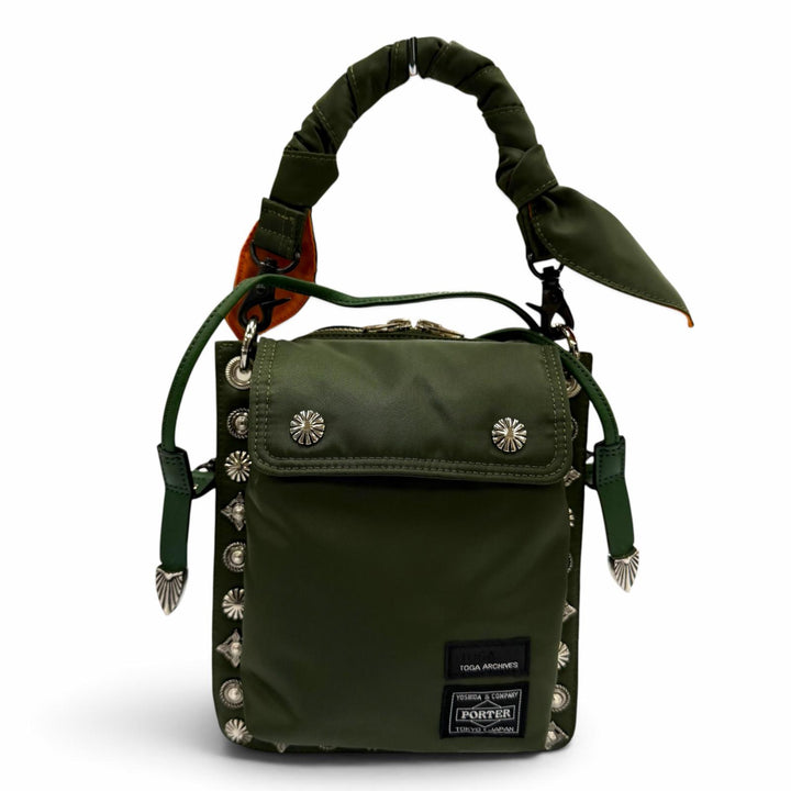 美品☆TOGA PORTER トーガ ポーター コラボ スタッズ装飾 ナイロン 2WAY ハンドバッグ ショルダーバッグ カーキ 日本製 レディース