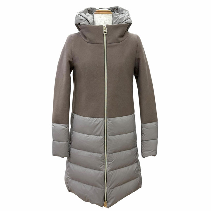 未使用品△Herno ヘルノ PI0848D DIAGONAL WOOL AND NUAGE PARKA ロゴプレート ウール切替 フード付き ダウンコート ブラウン 38 正規品