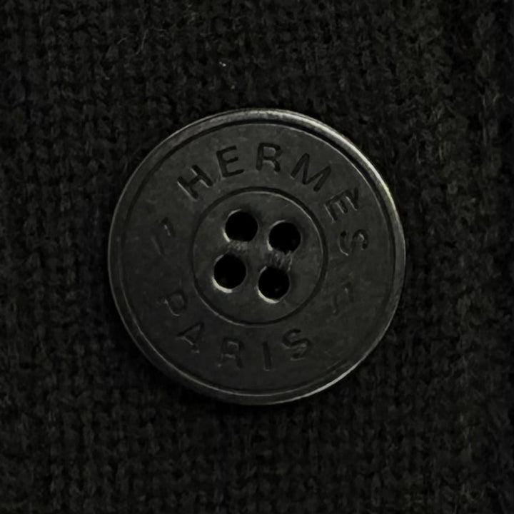 極美品★HERMES エルメス 24SS 4E2522D3 バージンウール100％ ベルト付 セリエボタン Hモチーフ ロング カーディガン ブラック 36 正規品