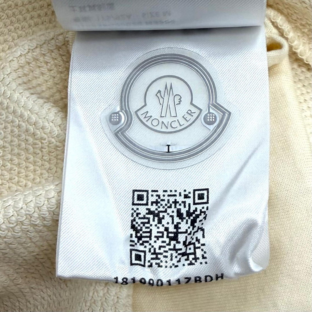 未使用品★MONCLER モンクレール 2023年製 8G00020 M3986 CREWNECK ロゴパッチ付 クルーネック トレーナー スウェット M 正規品