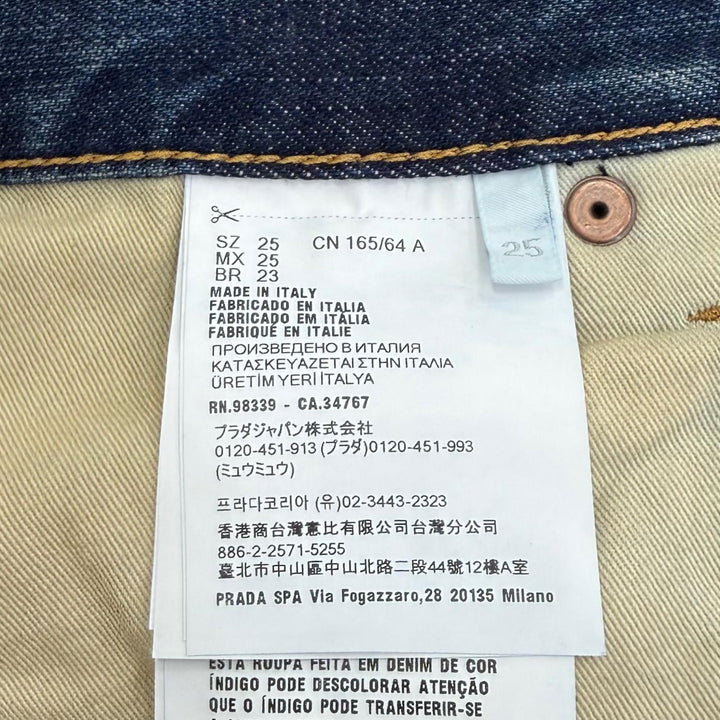 極美品★PRADA プラダ 2025年製 GFP534 コットン100％ レザーロゴパッチ セルビッジ デニムパンツ インディゴ 25 イタリア製 正規品