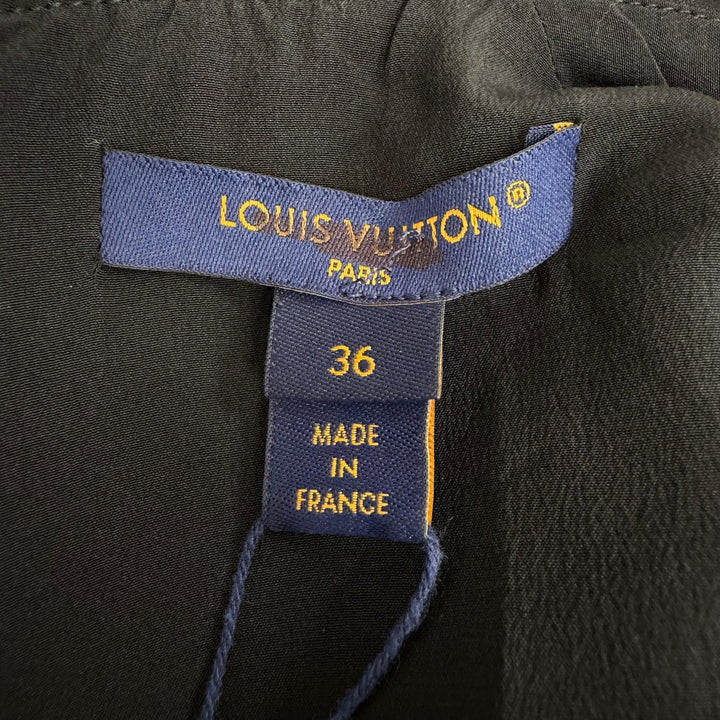 未使用品△LOUIS VUITTON ルイヴィトン 23AW シルク フロントデザイン ノースリーブ ワンピース ブラック FR 36 仏製 正規品 レディース