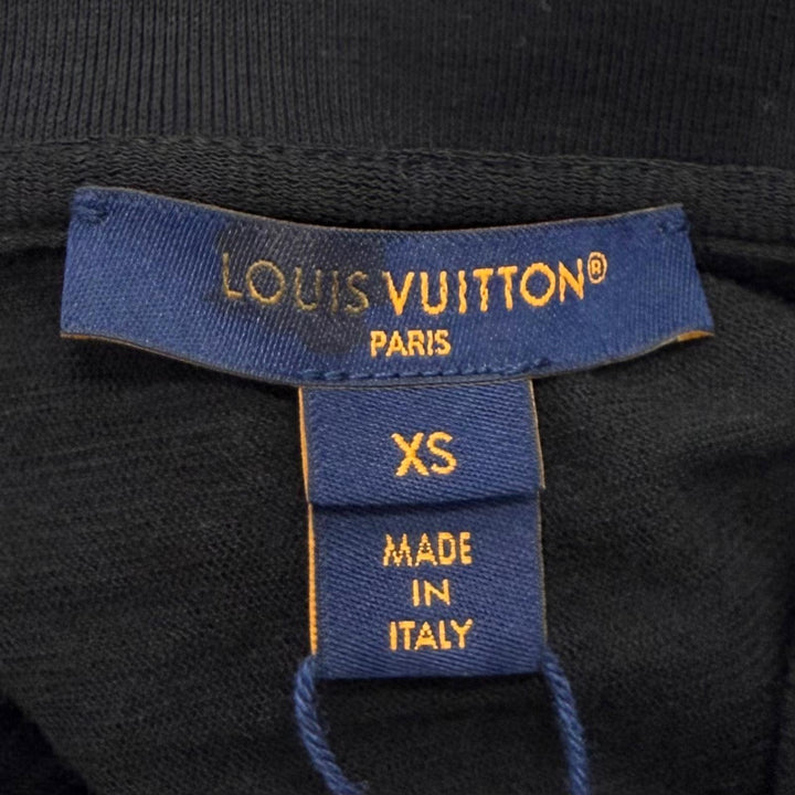 未使用品★LOUIS VUITTON ルイヴィトン 24AW ウール混 LVロゴ チェーン装飾 クルーネック ノースリーブ ワンピース ブラック XS 正規品