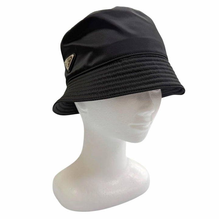 極美品▼PRADA プラダ 2025年製 2HC137 Re-Nylon トライアングルロゴ 三角プレート 帽子 バケットハットブラック L 伊製 正規品 メンズ