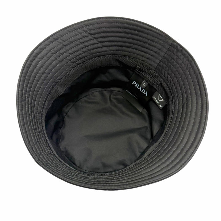 極美品▼PRADA プラダ 2025年製 2HC137 Re-Nylon トライアングルロゴ 三角プレート 帽子 バケットハットブラック L 伊製 正規品 メンズ