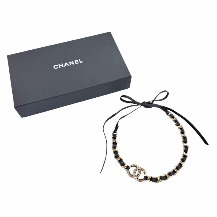極美品☆CHANEL シャネル AB7846 B22P メタル ココマーク チェーン レザー使い ヘアバンド ヘアアクセサリー ブラック ゴールド 箱付き