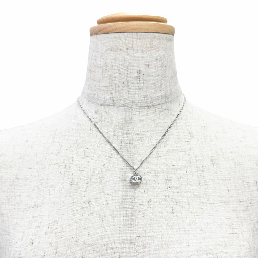 極美品△CHANEL シャネル B25C CCロゴ ココマーク クリスタル キューブ ネックレス ペンダント アクセサリー シルバー レディース 箱付き
