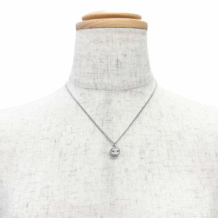 極美品△CHANEL シャネル B25C CCロゴ ココマーク クリスタル キューブ ネックレス ペンダント アクセサリー シルバー レディース 箱付き