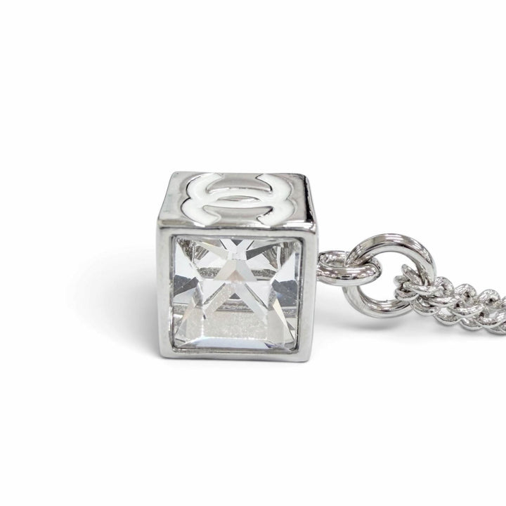 極美品△CHANEL シャネル B25C CCロゴ ココマーク クリスタル キューブ ネックレス ペンダント アクセサリー シルバー レディース 箱付き