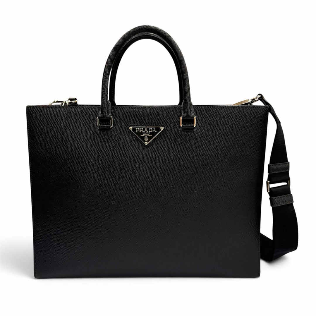 極美品▼PRADA プラダ 2VG101 サフィアーノレザー トライアングルロゴ 三角プレート 2WAY トートバッグ ブラック シルバー金具 伊製