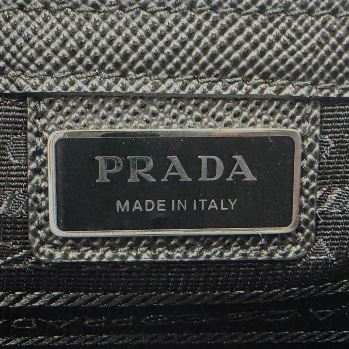 極美品▼PRADA プラダ 2VG101 サフィアーノレザー トライアングルロゴ 三角プレート 2WAY トートバッグ ブラック シルバー金具 伊製