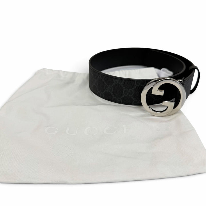 美品☆GUCCI グッチ 703147 GGスプリーム インターロッキングG ベルト ブラック シルバー金具 65/26 イタリア製 レディース 保存袋付き