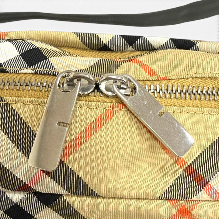 極美品□BURBERRY バーバリー 8091320 キャンバス ヴィンテージチェック クロスボディバッグ ショルダーバッグ ベージュ メンズ 保存袋付