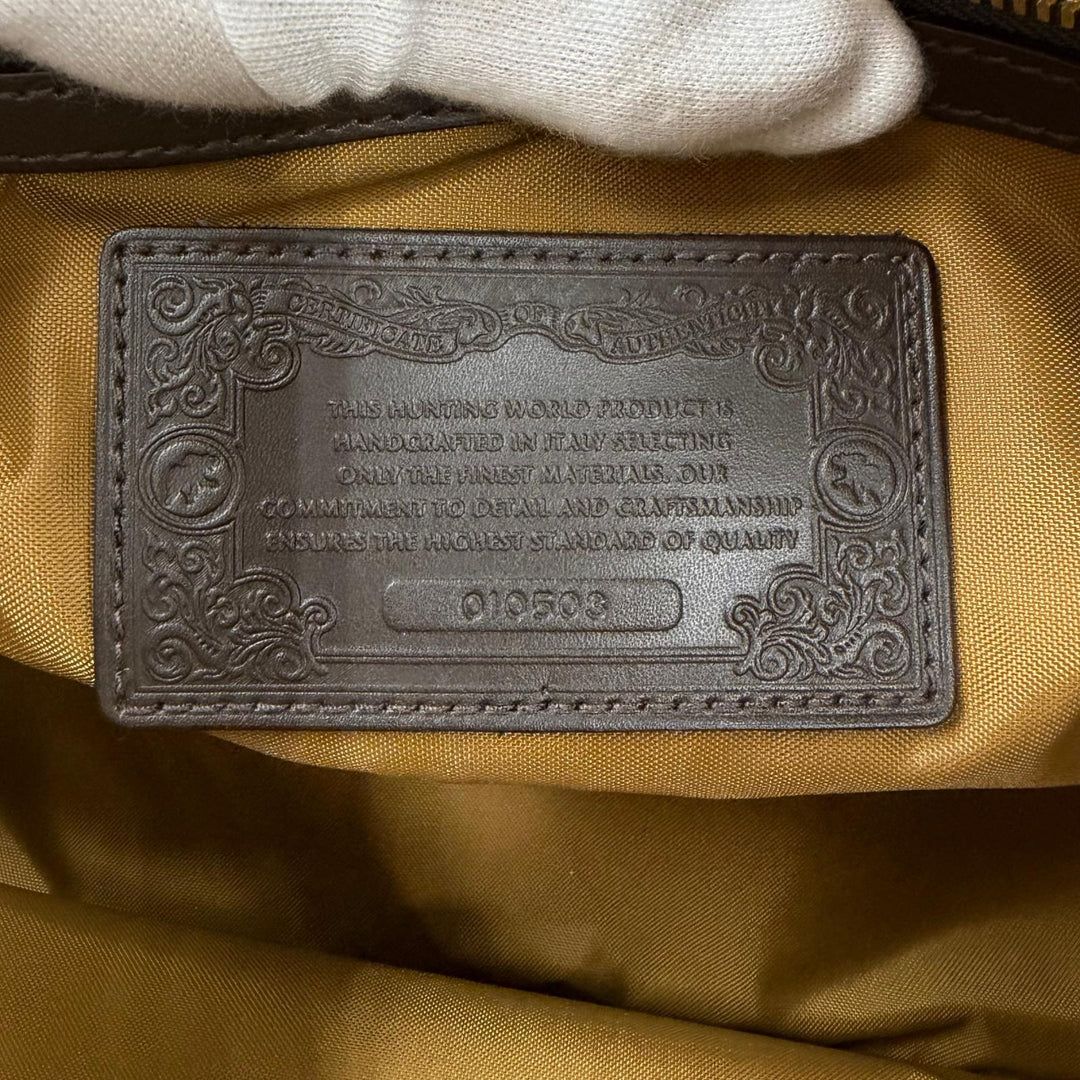 極美品▼HUNTING WORLD ハンティングワールド バチュークロス レザー ショルダーバッグ ボルドー ゴールド金具 伊製 メンズ 保存袋付き