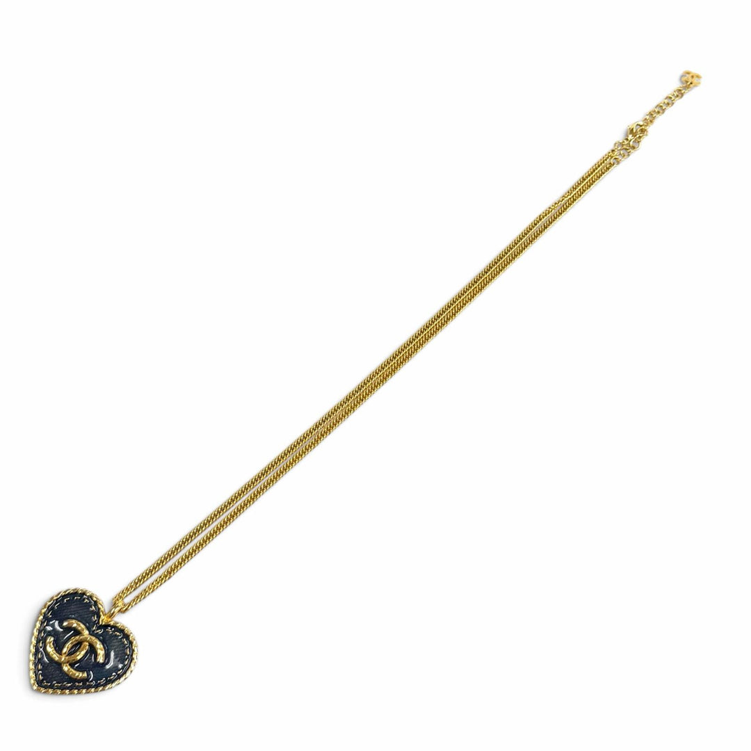 極美品★CHANEL シャネル I24P ABC708 ココマーク ハート デニム チェーン ネックレス ネイビー ゴールド金具 イタリア製 箱・保存袋付き