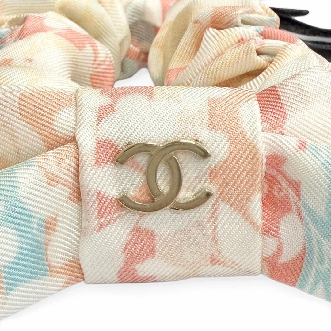 未使用品△CHANEL シャネル シルク ココマーク リボン 総柄 シュシュ ヘアアクセサリー パステルマルチカラー 伊製 レディース 箱付き
