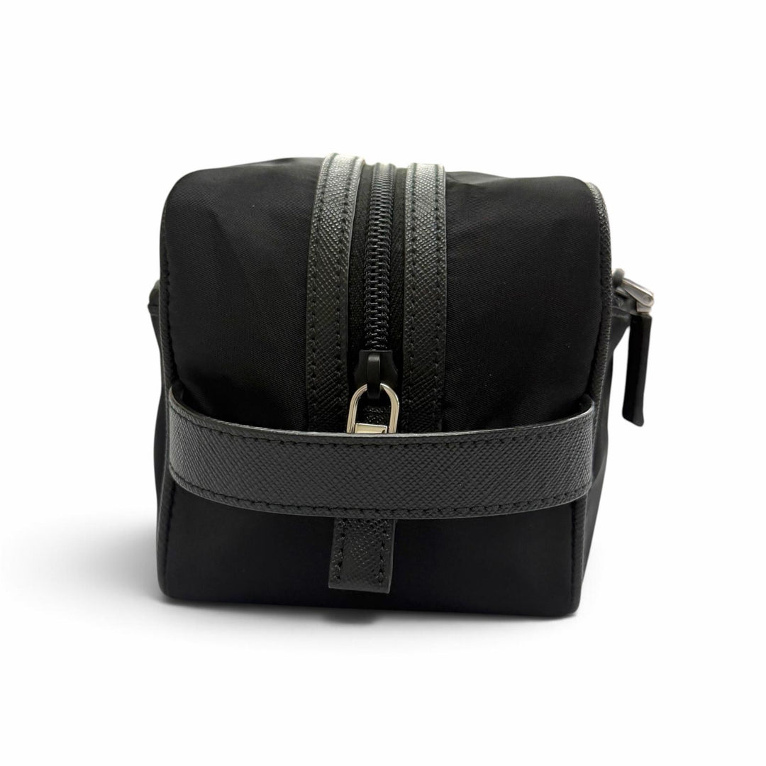 極美品▼PRADA プラダ 2NA819 ナイロン レザー トライアングルロゴ 三角プレート セカンドバッグ クラッチバッグ ブラック シルバー金具